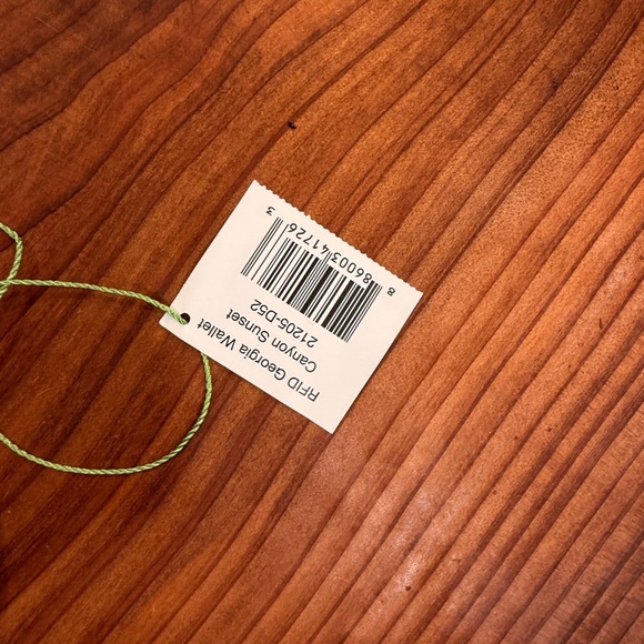 Vera Bradley Bright Red Quilted Wallet RFID small stain in the back of wallet - Picture 2 of 5